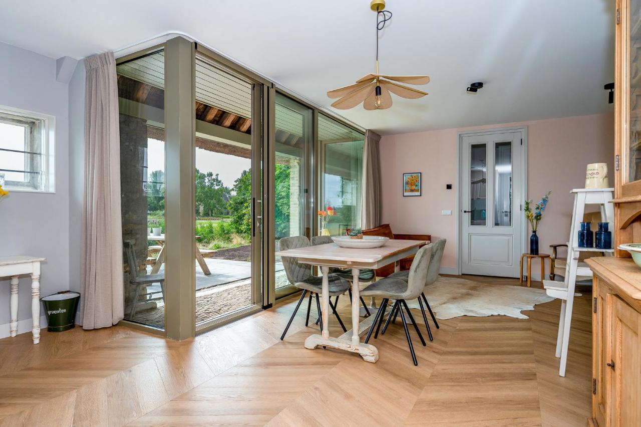 Appartement De Dageraad In Monumentale Boerderij Kimswerd エクステリア 写真