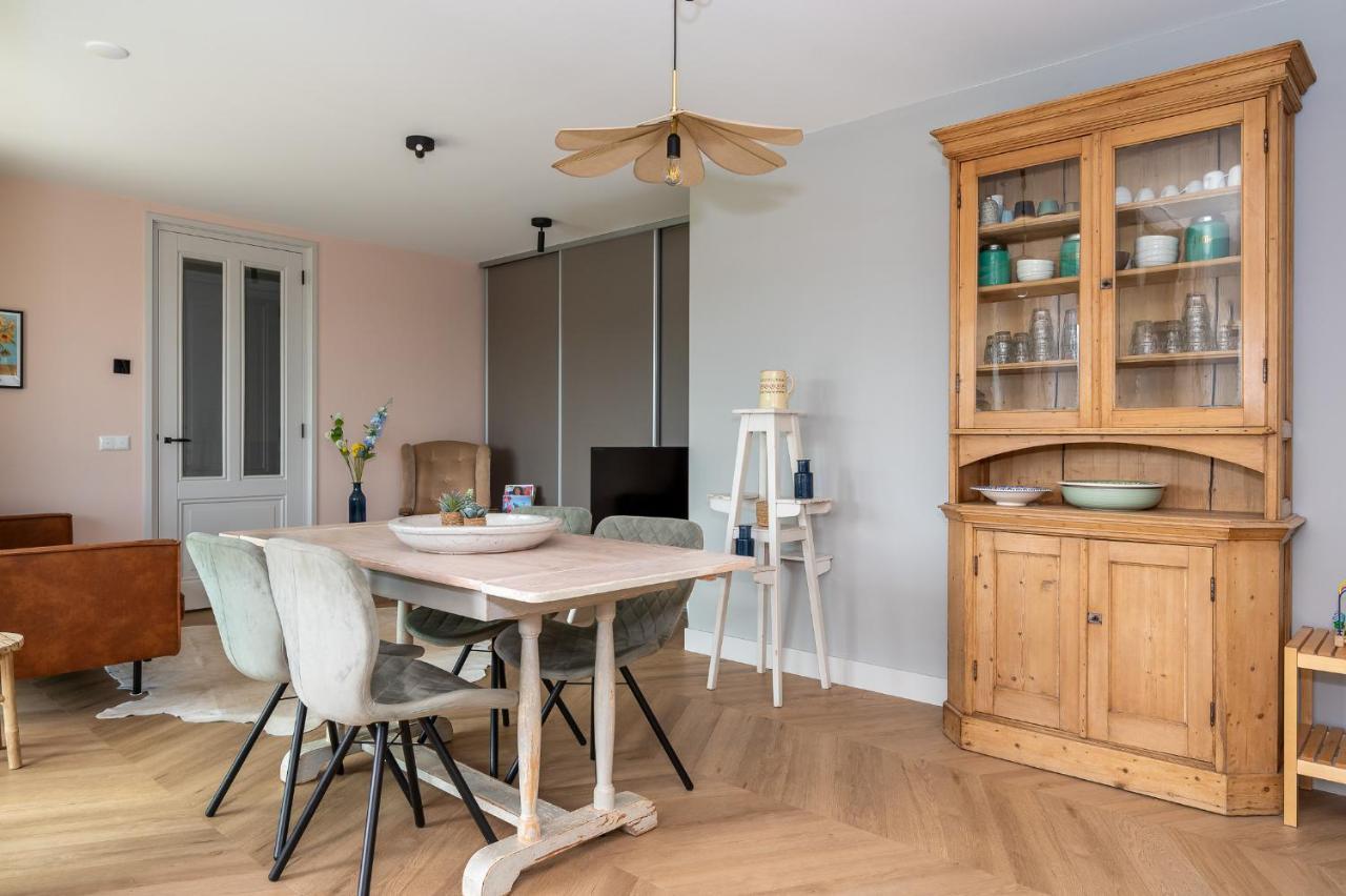Appartement De Dageraad In Monumentale Boerderij Kimswerd エクステリア 写真